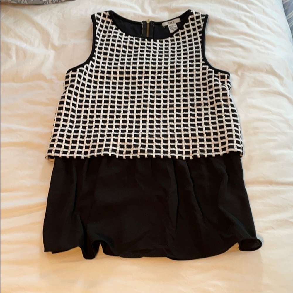 Bar III sleeveless top! Size S